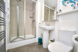 Photo 23- click for photo gallery